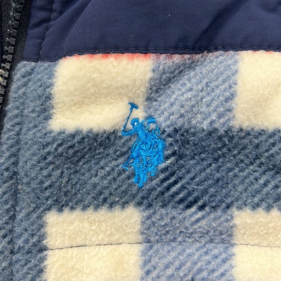 U.S Polo Assn‎ fleece vest kids size 4T - Picture 4 of 5